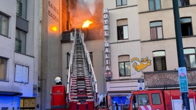 Huit blessés dans l’incendie d’un hôtel sur la place du Jeu de Balle