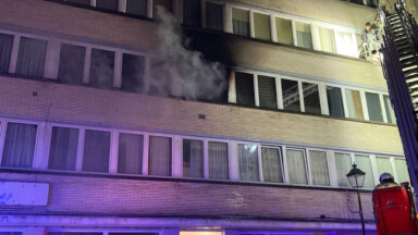 Un immeuble de Saint-Gilles touché par un incendie cette nuit: un habitant a été transféré à l’hôpital