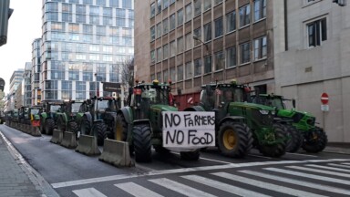 Quand la campagne s’invite en ville : les tracteurs ont envahi Bruxelles ce jeudi