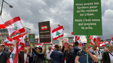 Près de 200 personnes de la diaspora libanaise mobilisées pour dénoncer la crise nationale