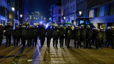 Canon à eau, drone, gaz lacrymogène: la police bruxelloise s’entraîne à réagir en cas d’émeutes