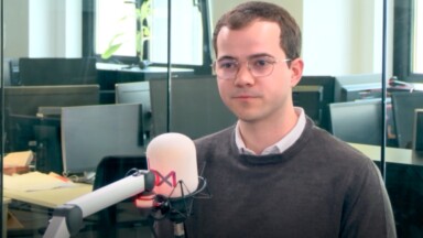 Quentin Libotte, plus jeune candidat PS à Bruxelles : ” Pour aider les enfants pauvres, on doit d’abord aider les parents”