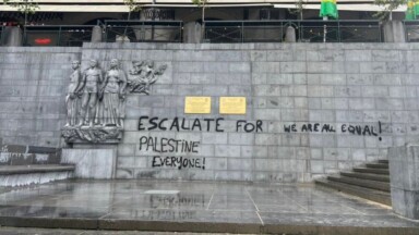 Le Monument aux Justes couverts de tag pro-palestiniens