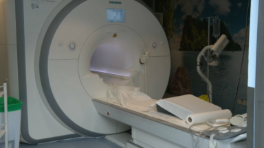 Les hôpitaux bruxellois s’indignent de l’absence d’appareil IRM supplémentaire : “Un risque réel pour la santé des patients”
