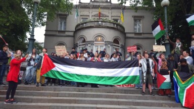 Manifestation d’une centaine d’étudiants pro-palestiniens devant la commune d’Ixelles