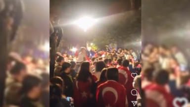 Euro 2024 : cortèges, pétards et feux d’artifice à Schaerbeek après la victoire de la Turquie