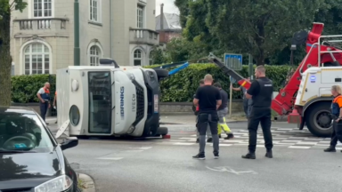 Un conducteur de tram emmené à l’hôpital après un accident de la route à Bruxelles