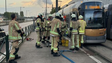 Décès d’un piéton après une collision avec un tram : le parquet de Bruxelles demande une expertise de mobilité