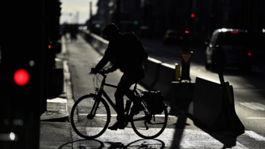 62% des cyclistes bruxellois estiment que les pistes cyclables sont mal éclairées