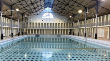 Fermée depuis 2019, la piscine d’Ixelles va bientôt rouvrir ses portes