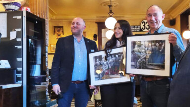 La conductrice de tram Ilham Ouamass et le restaurateur Jean-François Vankueken désignés Bruxellois de l’année