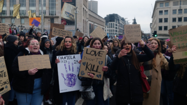 Une marche à Bruxelles pour décrier les violences de genre, qui touchent aussi les enfants