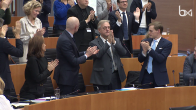 Vincent De Wolf reste bourgmestre d’Etterbeek et quitte le parlement : “J’ai vis-à-vis de la population un devoir de loyauté”