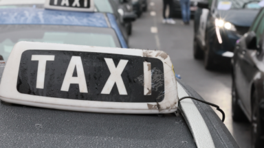 Soutien majoritaire en commission à un report de l’électrification obligatoire des taxis