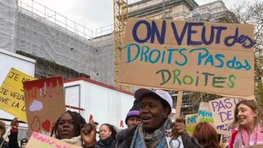 Environ 2 500 personnes défilent à Bruxelles contre les violences de genre