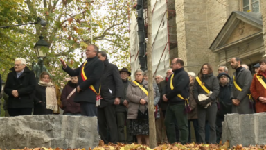 Un monument dédié aux victimes de violences sexuelles au sein de L’Église inaugurée à Sint-Pieters-Leeuw