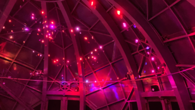 Une installation d’art numérique à l’ambiance stellaire s’installe dans l’Atomium