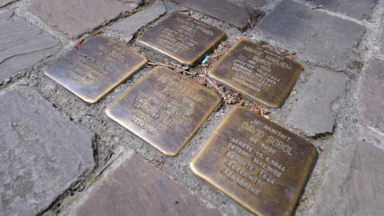 Shoah : deux écoles anderlechtoises refusent de participer à la pose des Pavés de Mémoire, la Commune réagit