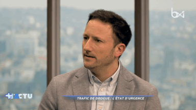 Fusillades à Bruxelles: le procureur du roi Julien Moinil est “très optimiste mais il y a 250 fusillades de retard”