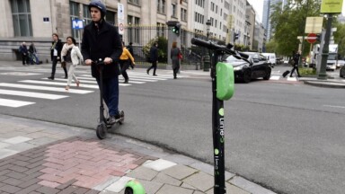 La zone de police PolBru passe à la face répressive contre les trottinettes trop rapides