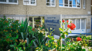 Expulsion controversée d’un bâtiment occupé à Ganshoren par des sans-papiers