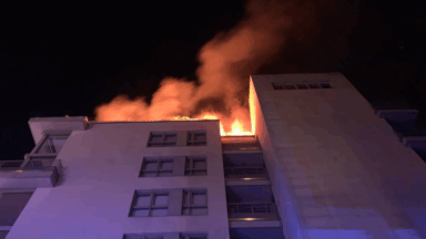 Un appartement complètement incendié à Uccle